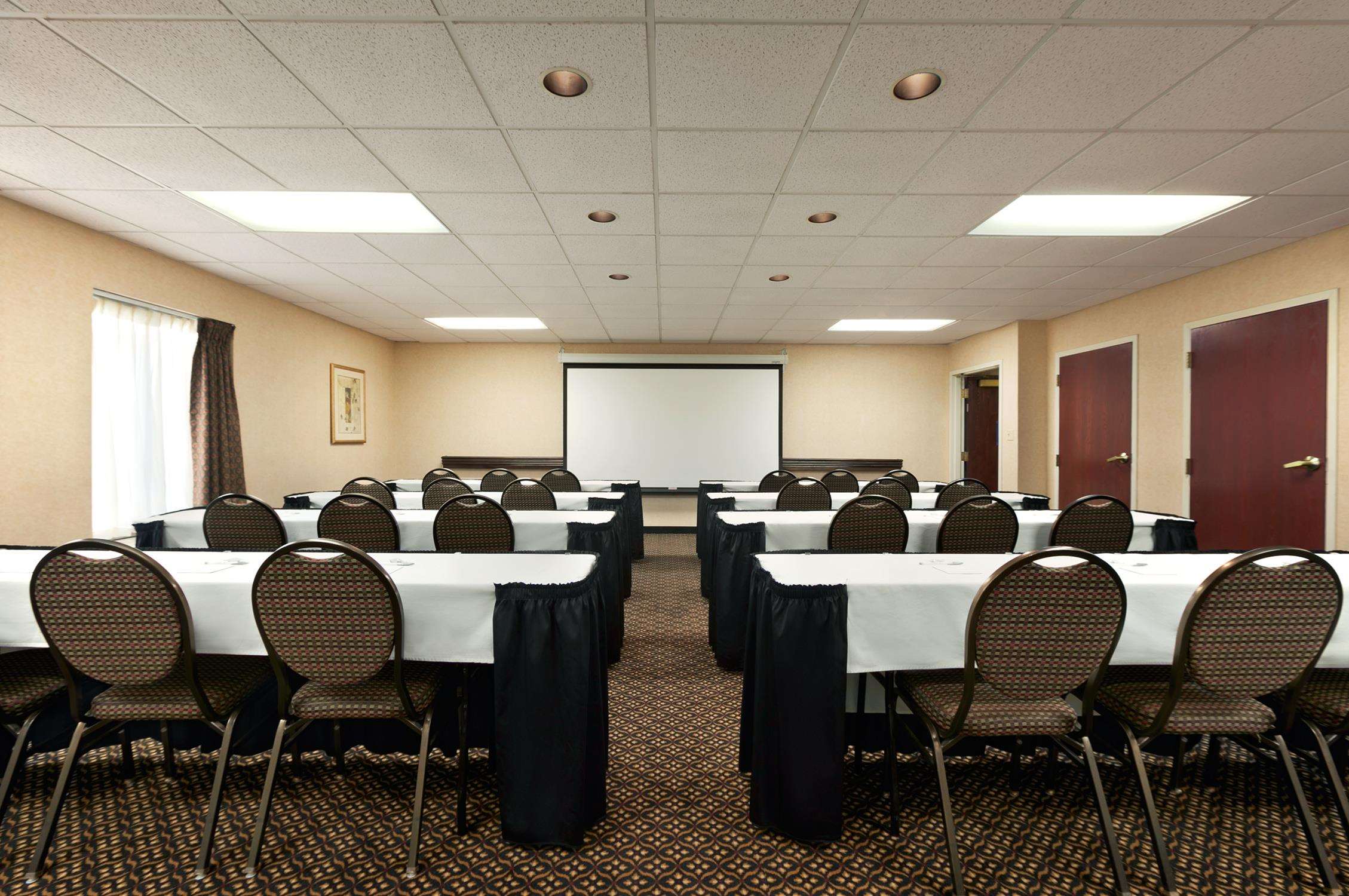 Hampton Inn Cleveland-Solon Photo