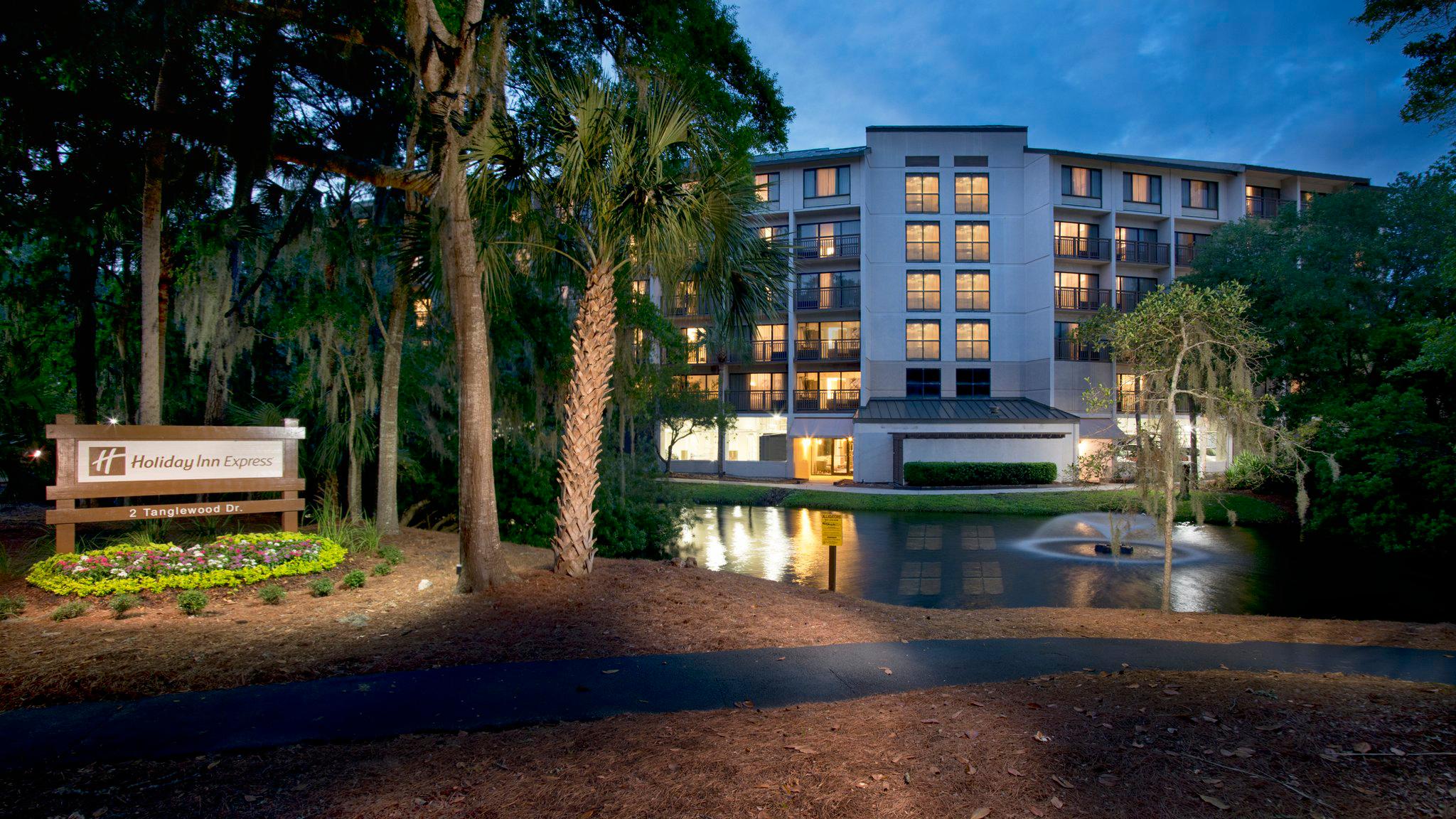 Holiday Inn Express Hilton Head Island Photo