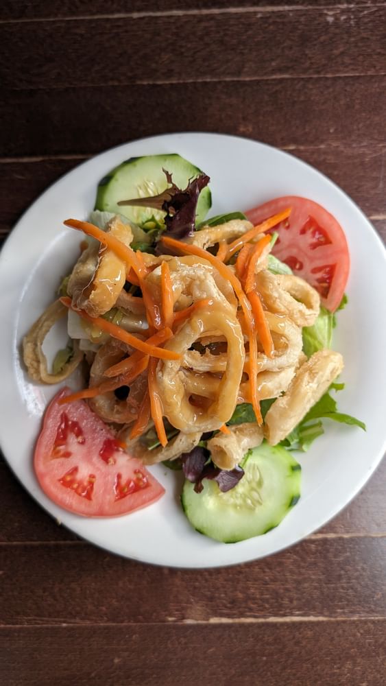 Crispy Calamari Salad