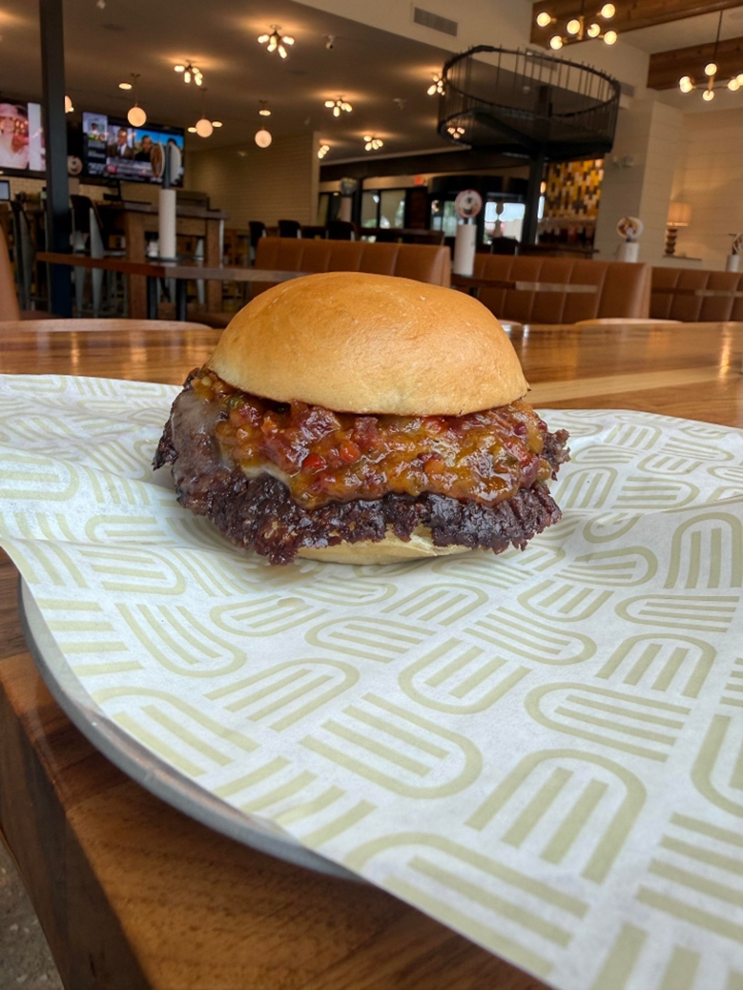 Smash That Jam Burger Single
