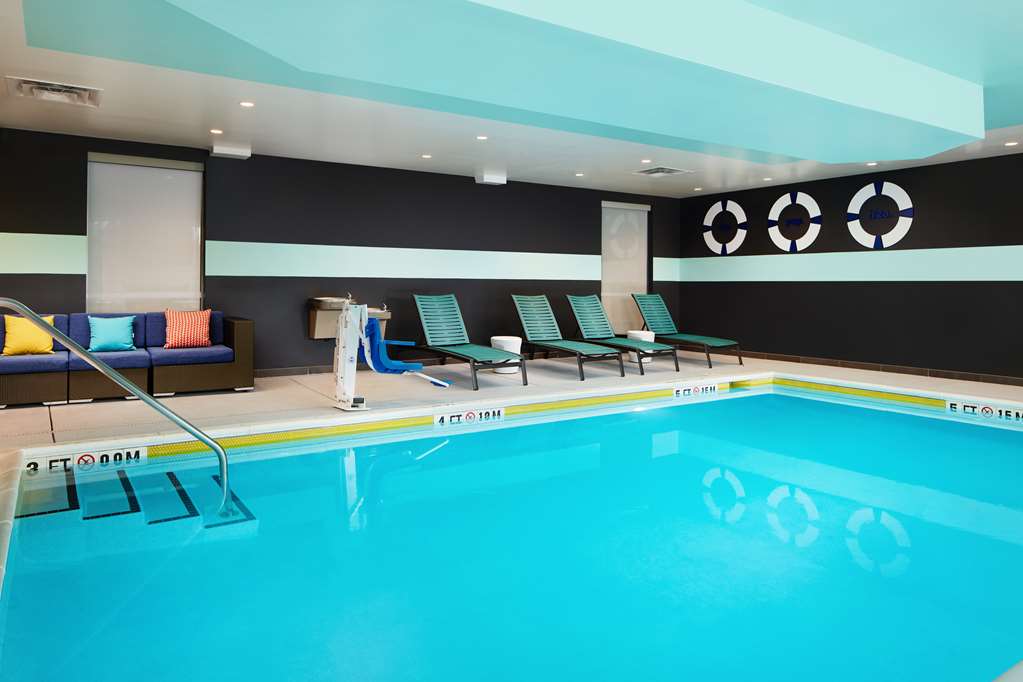 Tru by Hilton Charleston Airport Image