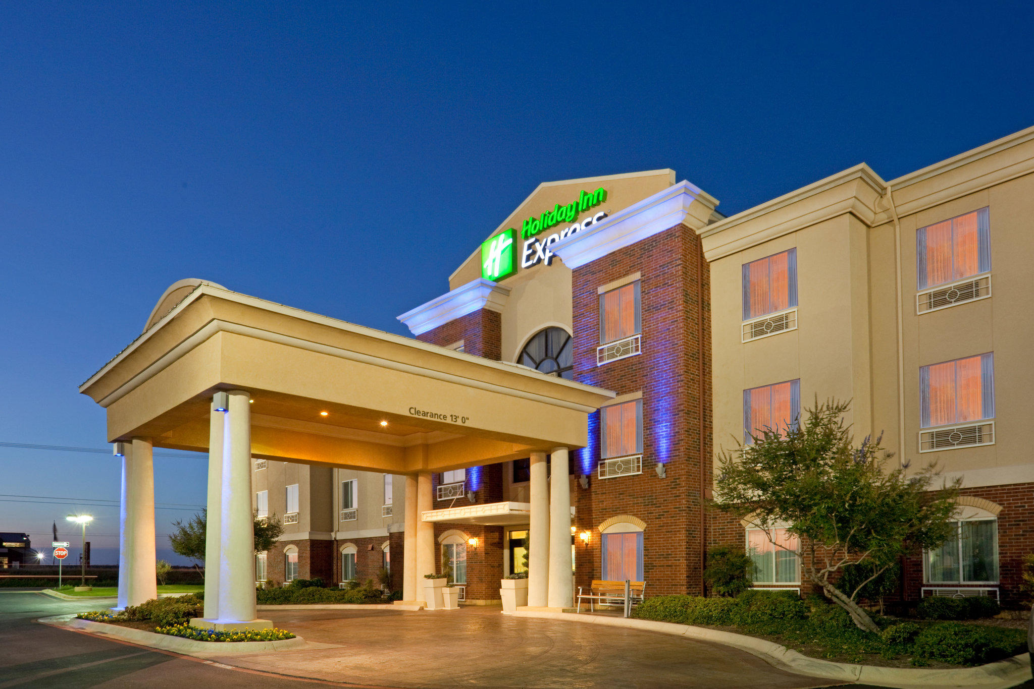 Holiday Inn Express & Suites San Angelo Photo