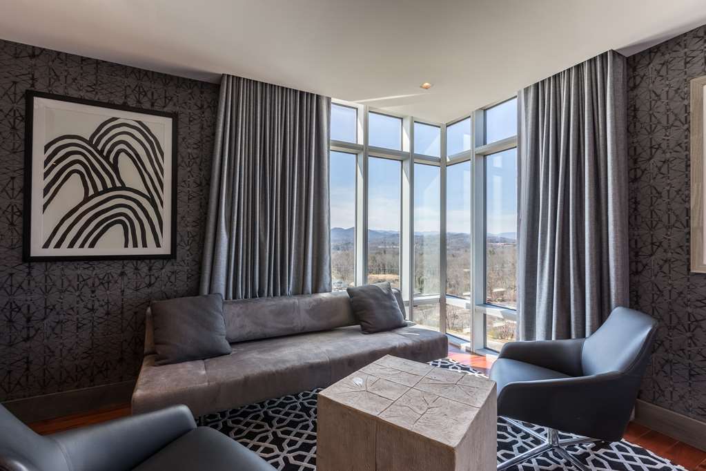 DoubleTree by Hilton Asheville Downtown Image