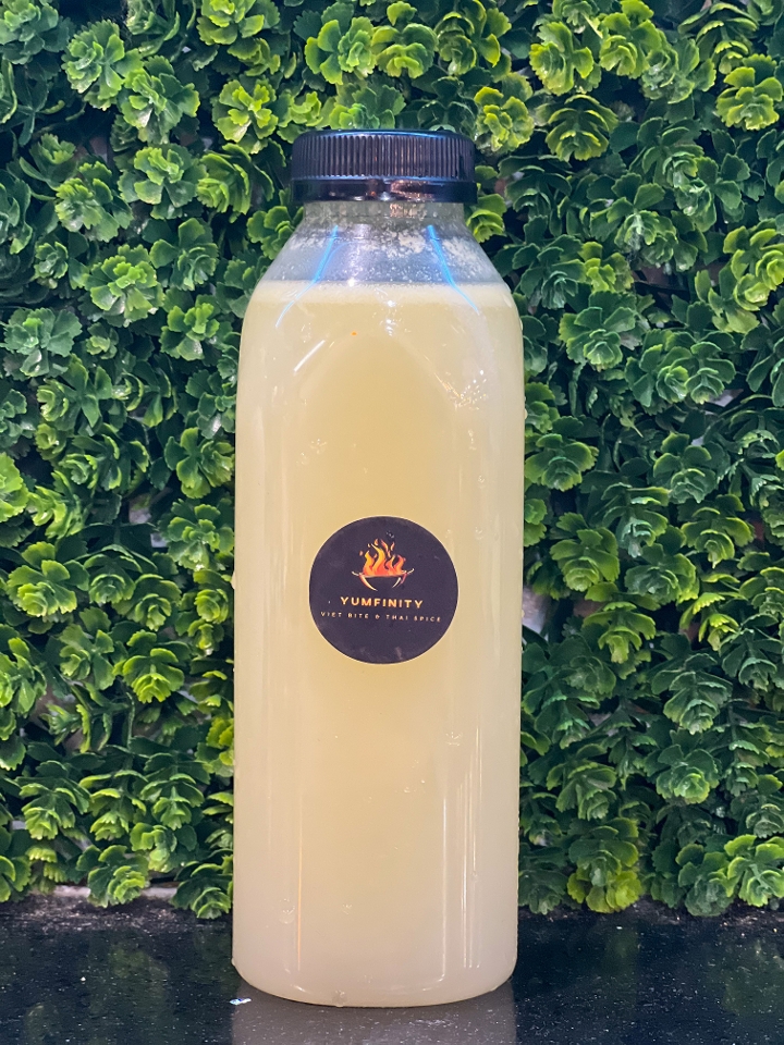 Piña Colada Lemonade Bottle