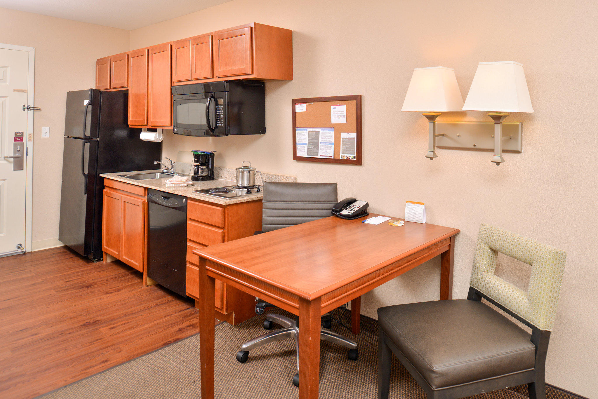 Candlewood Suites Lafayette Photo