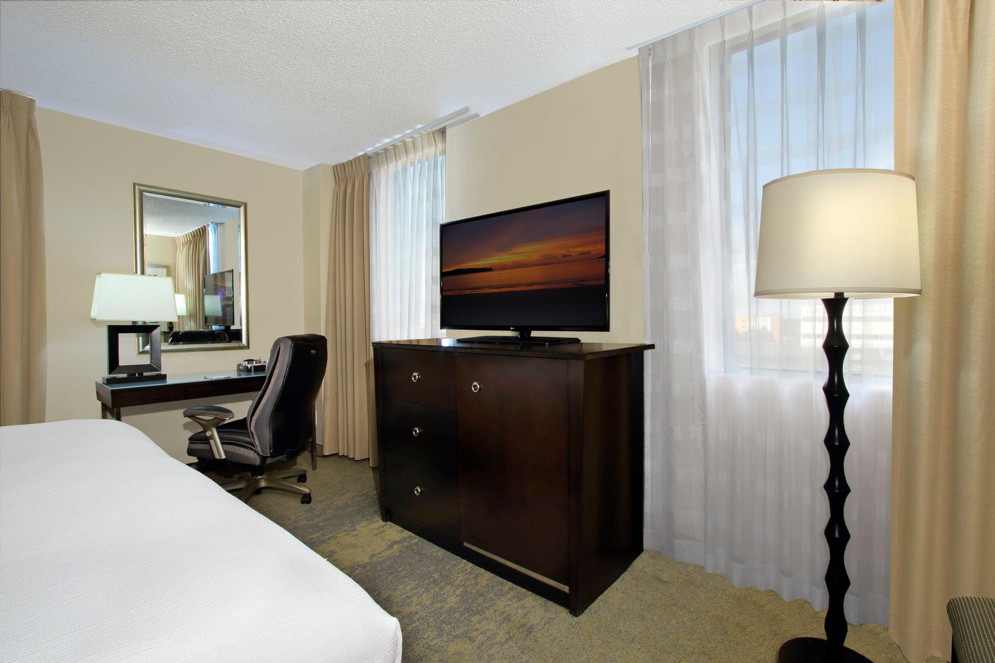 Holiday Inn Metairie New Orleans Airport Photo