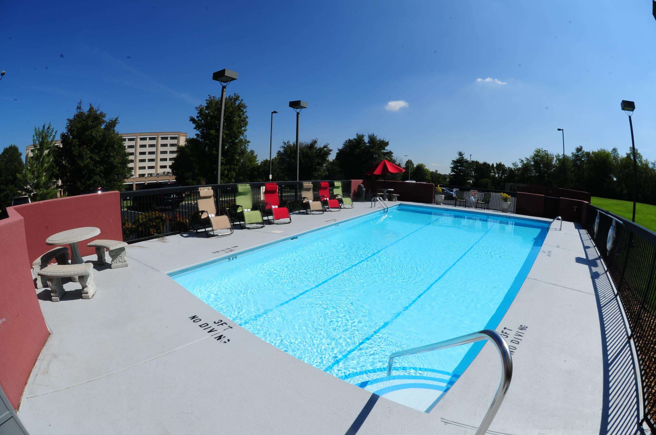 Hampton Inn & Suites Nashville-Airport Photo