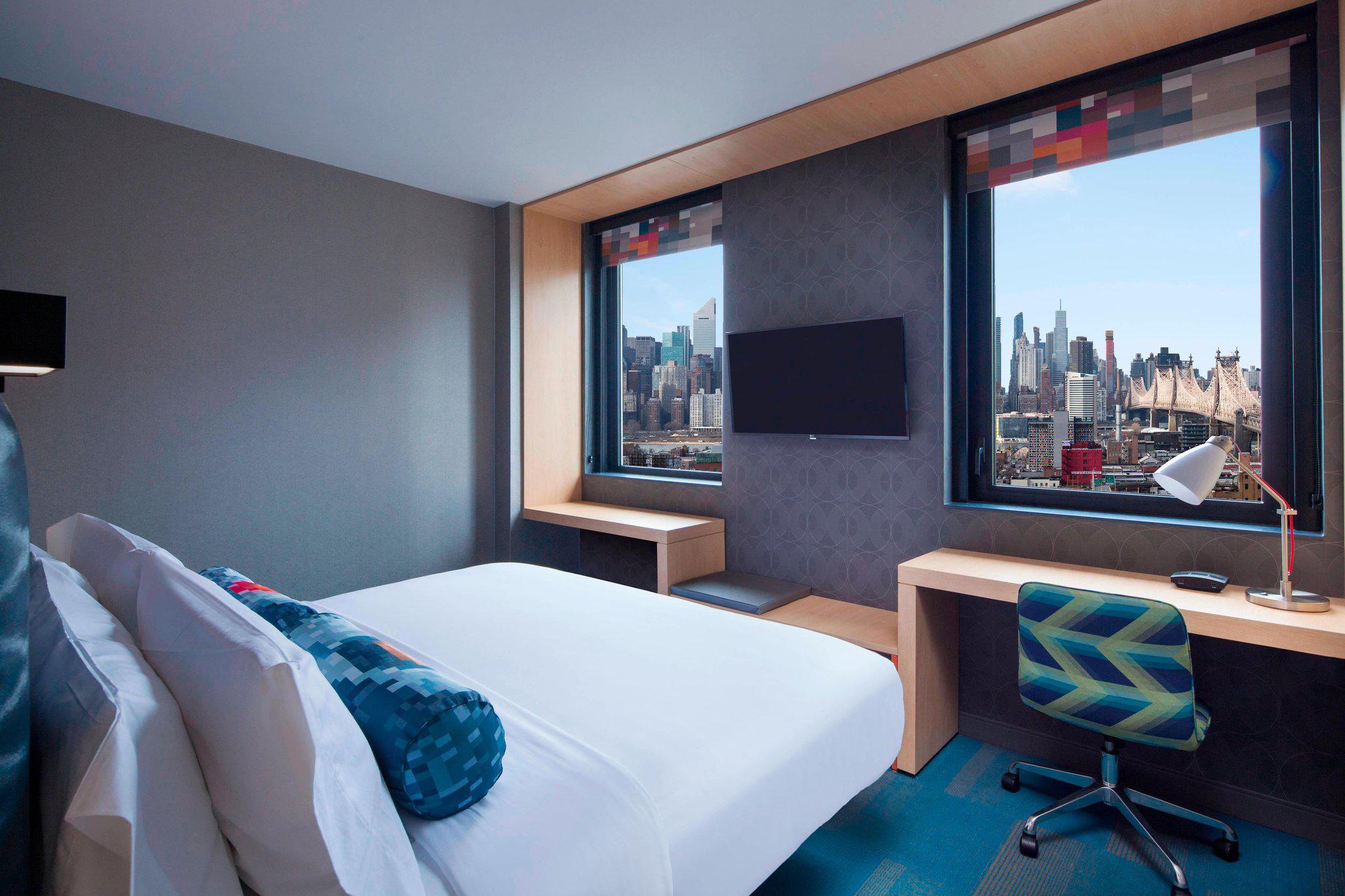 Aloft Long Island City-Manhattan View Photo