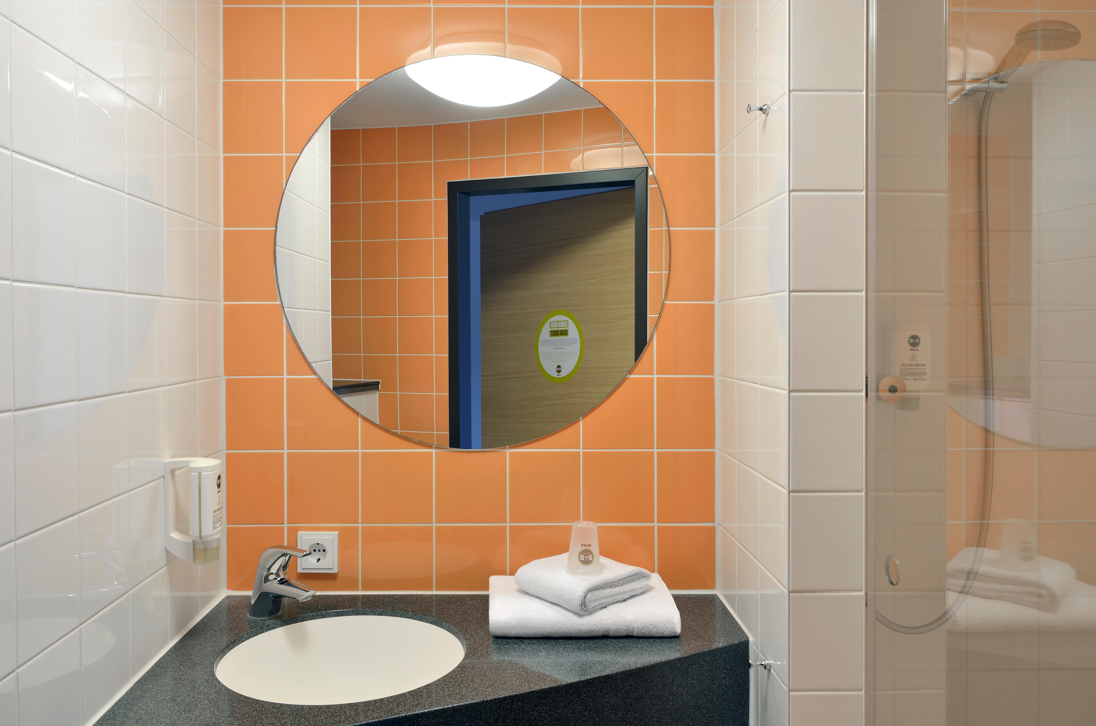 Bilder B&B Hotel Frankfurt-Nord