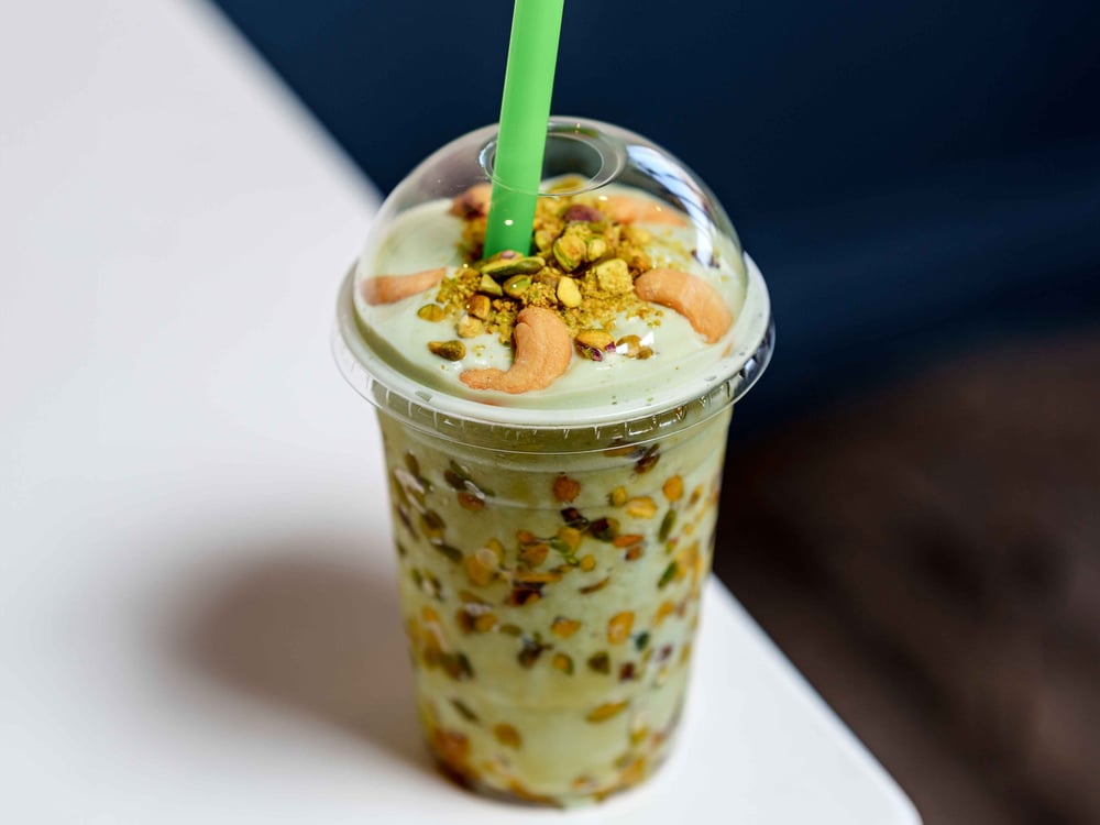 Avocado Mix Juice / عصير أفوكادو مشكّل