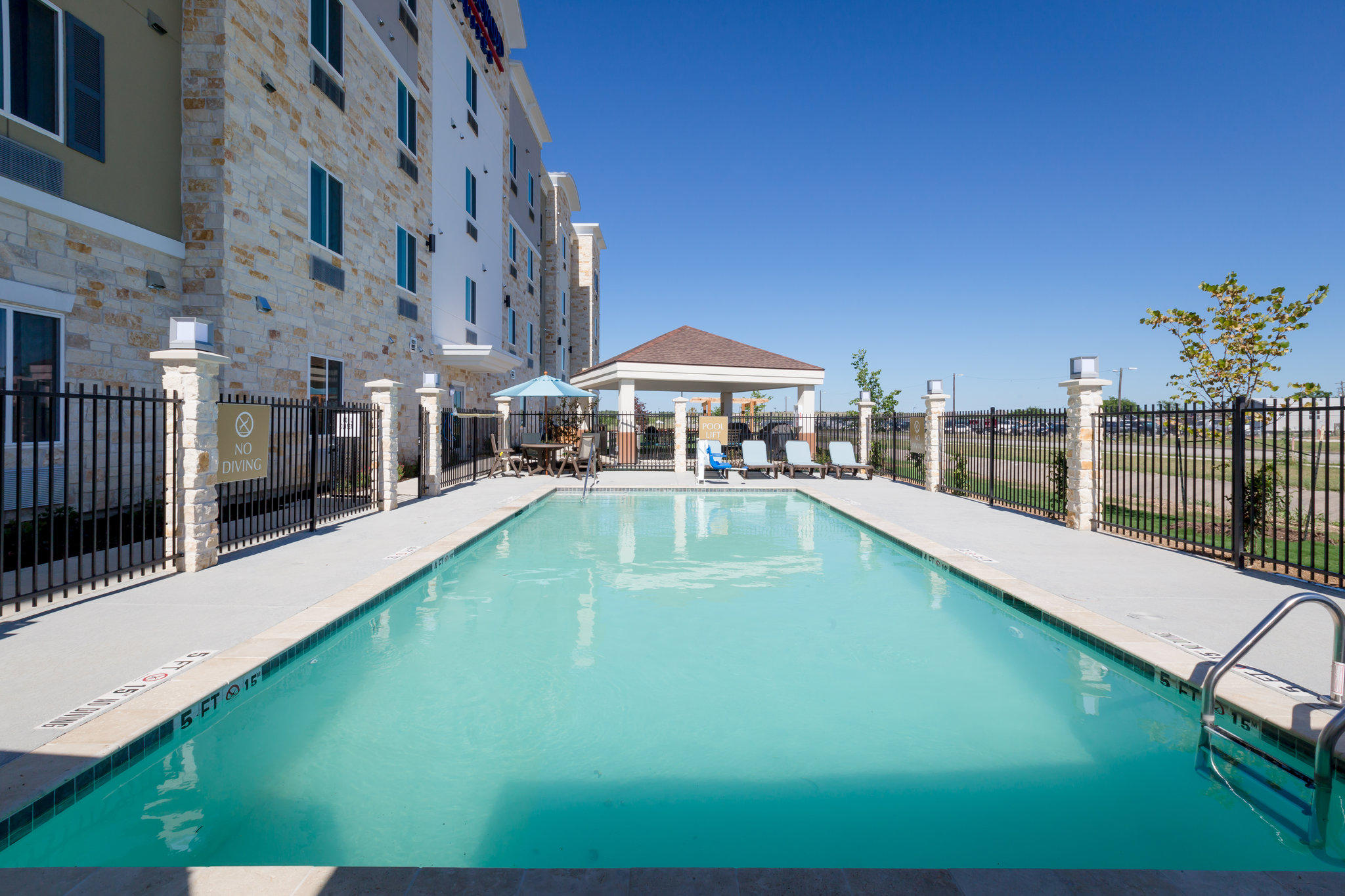 Candlewood Suites Buda - Austin SW Photo