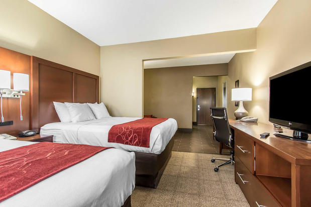 Images Comfort Suites