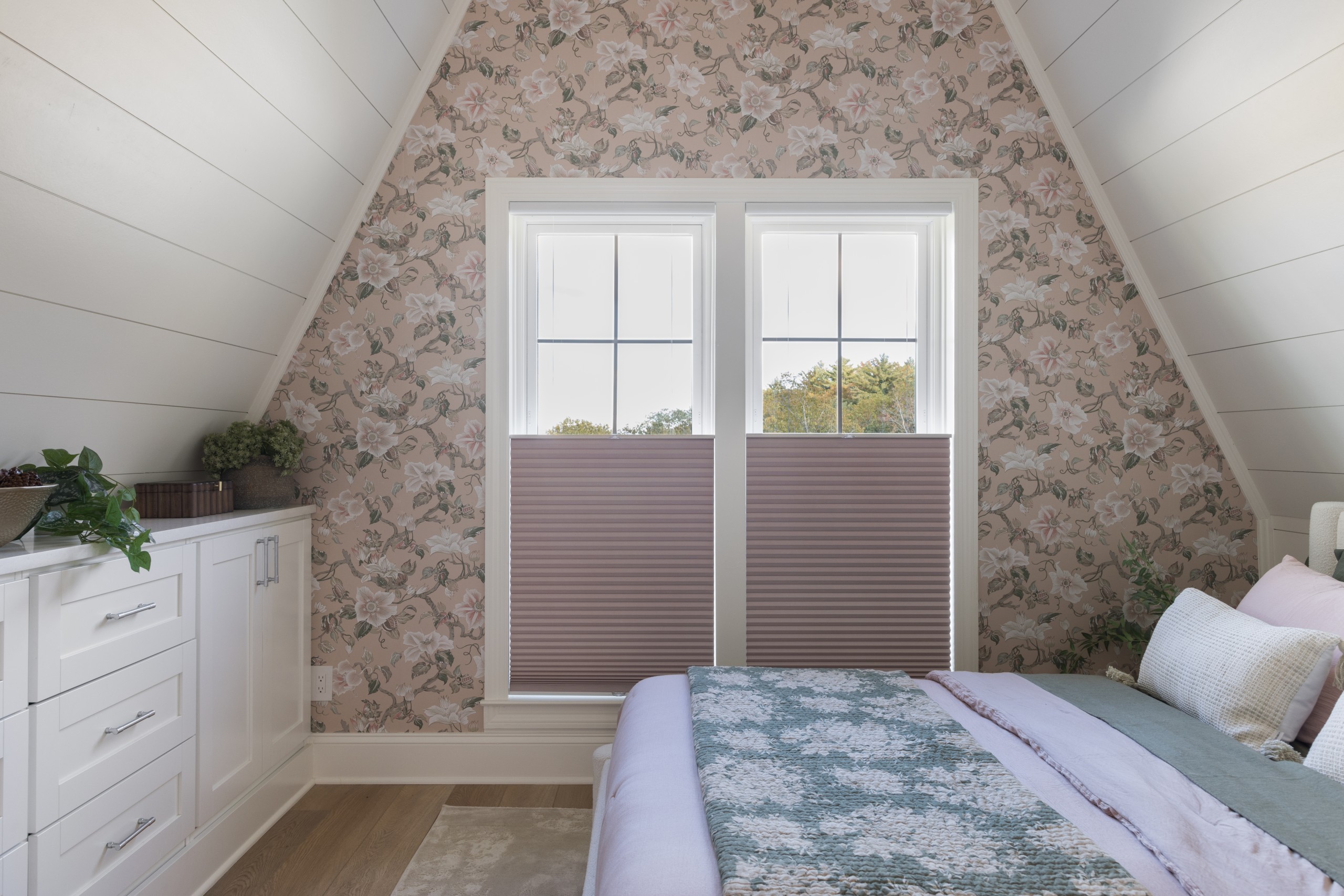 Bumble Bee Blinds of Cedar Rapids