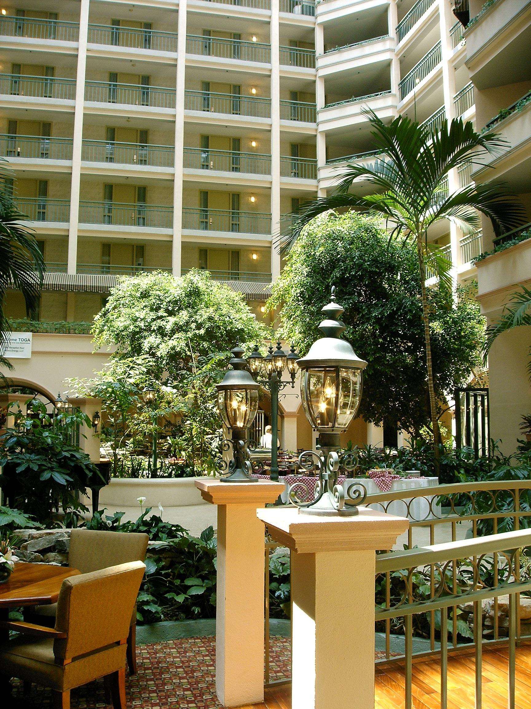 Embassy Suites by Hilton Nashville Airport Photo