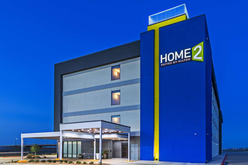 Home2 Suites by Hilton Weatherford Image