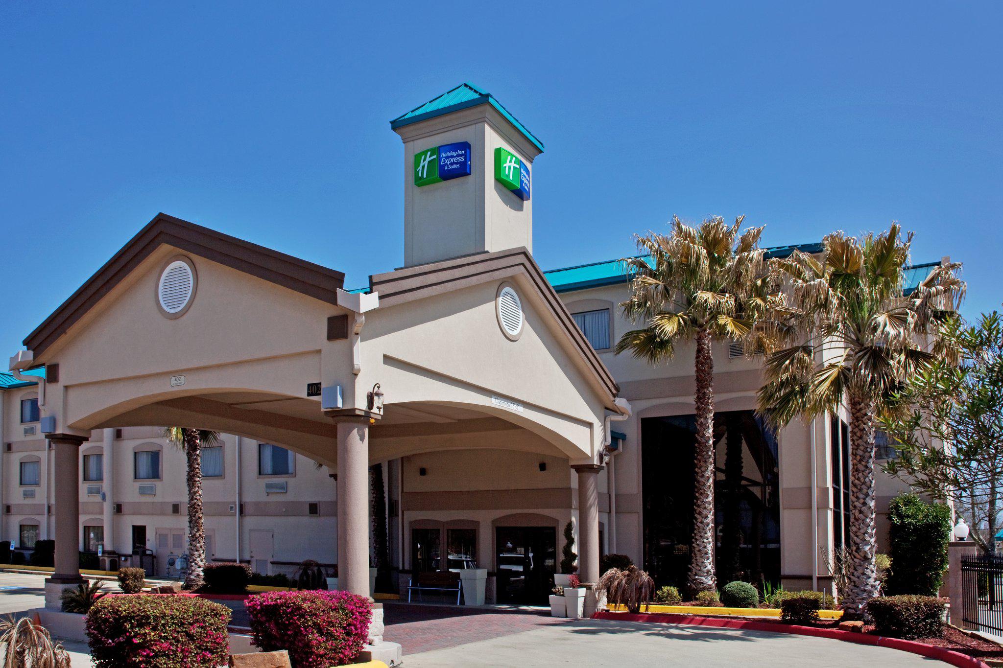 Holiday Inn Express & Suites Lake Charles Photo