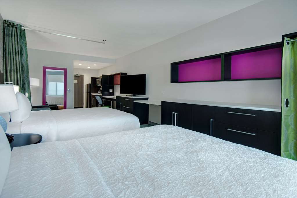 Home2 Suites by Hilton Burleson Image