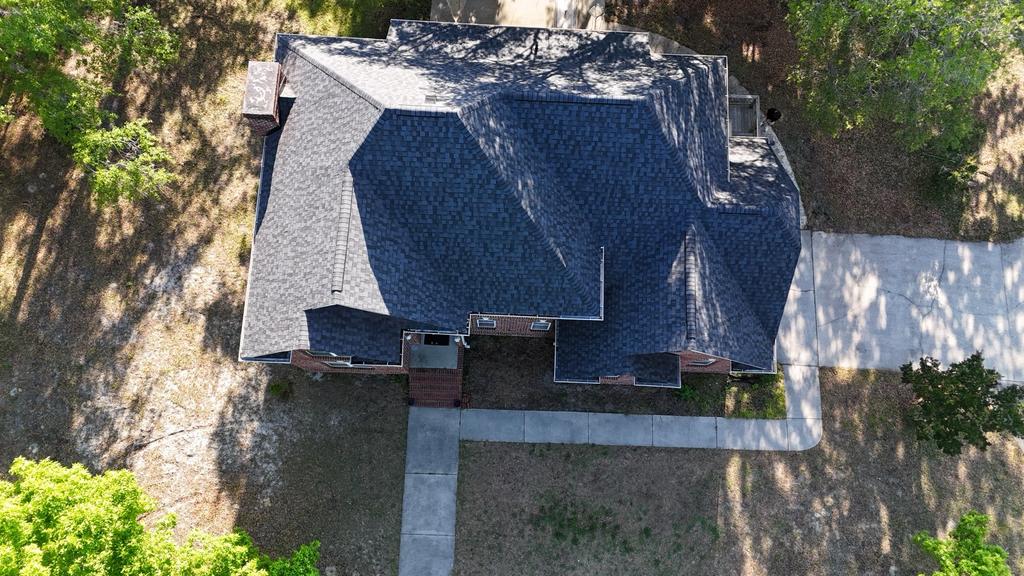 Willis Roofing Image