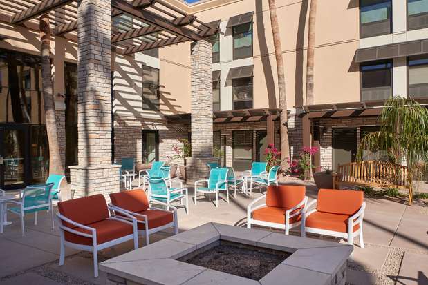 Images Hampton Inn & Suites Phoenix/Scottsdale on Shea Boulevard