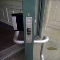 Elgin IL Locksmith Store Logo