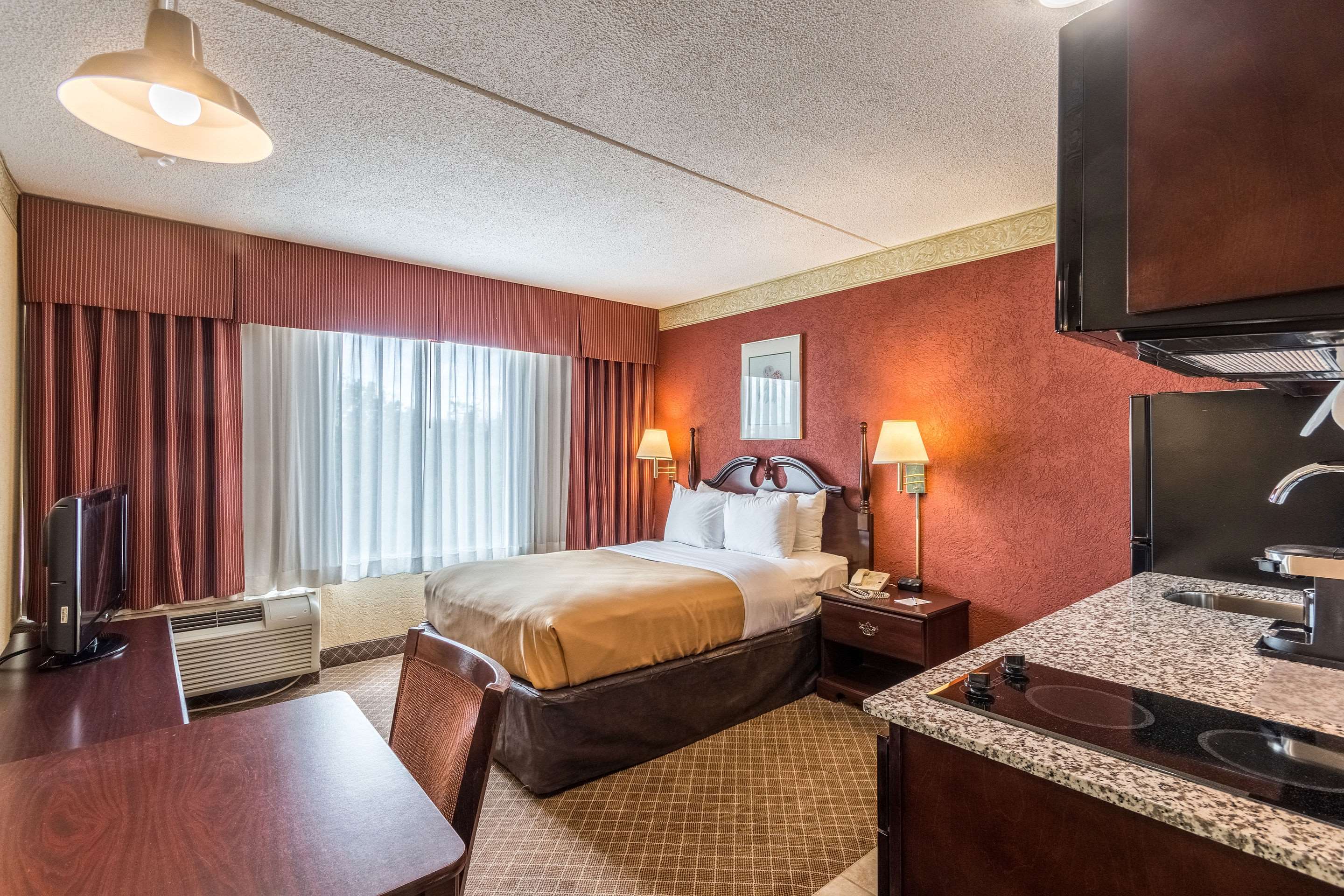 Suburban Extended Stay Hotel Photo