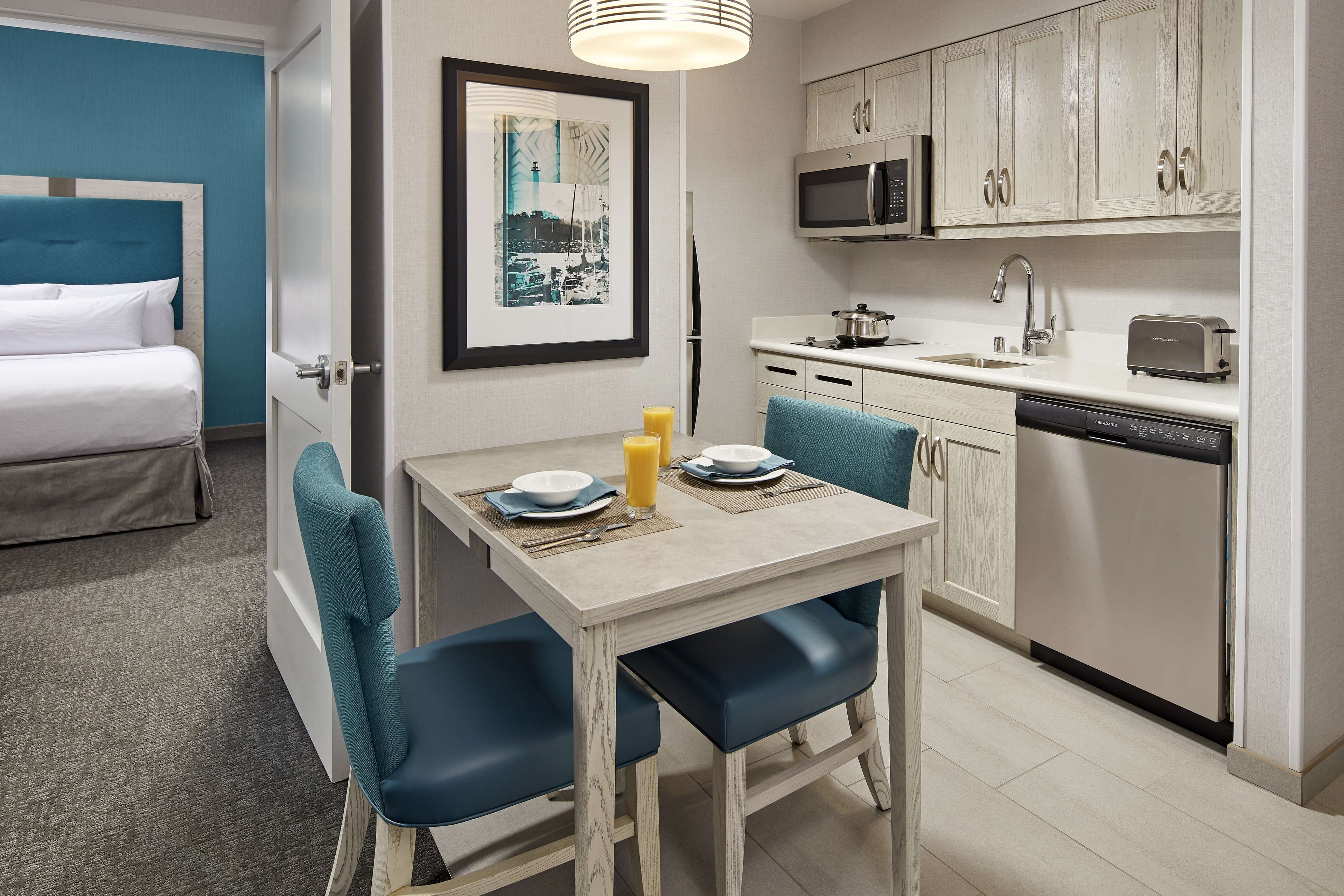 Guest room