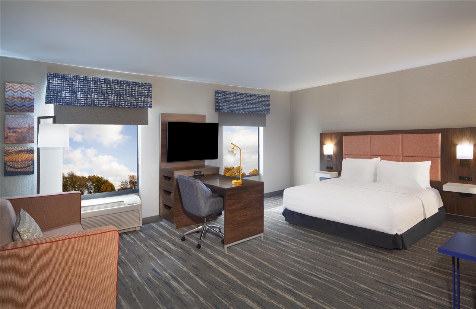 Hampton Inn & Suites Cleveland-Mentor Image