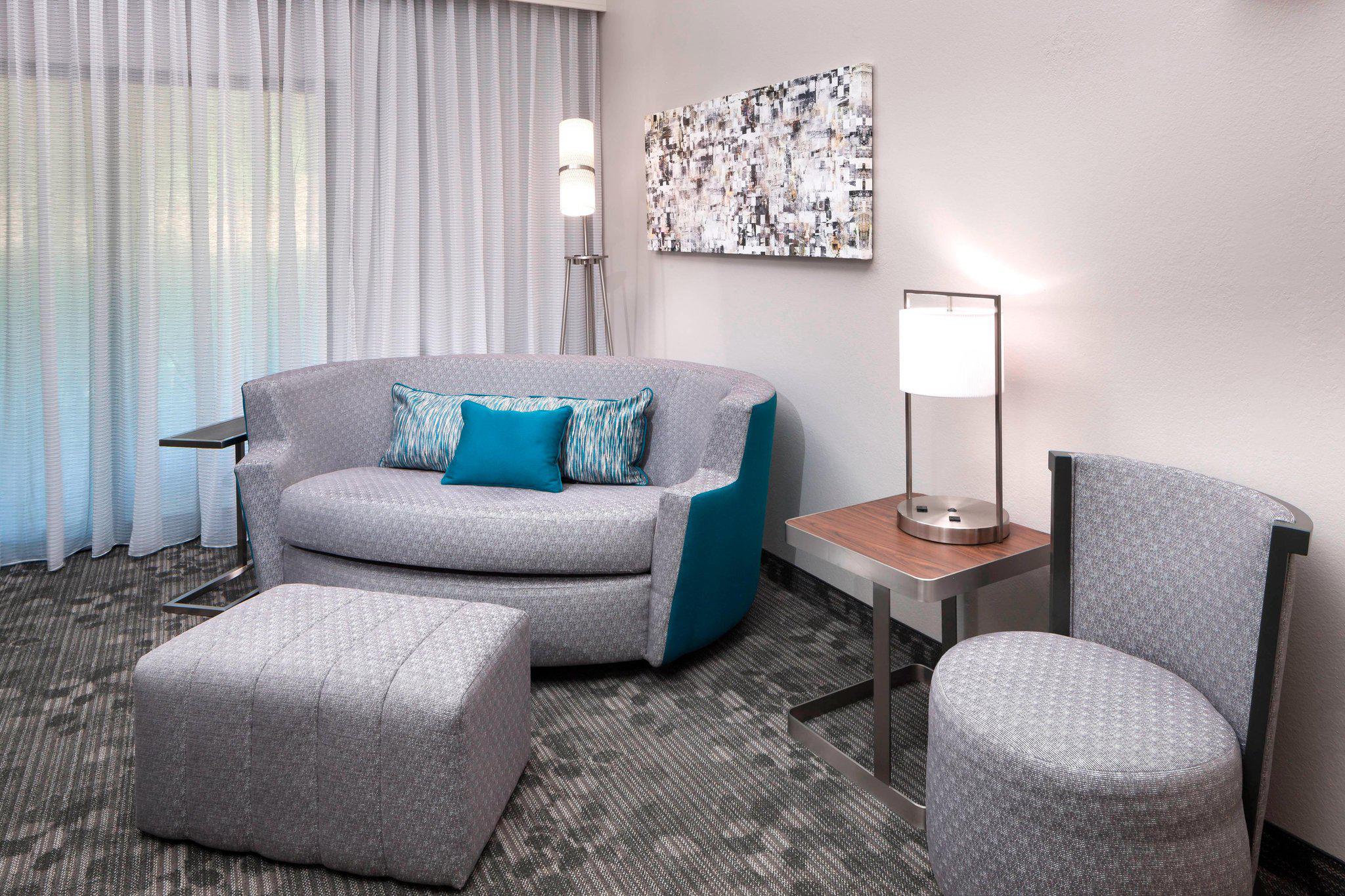 Courtyard by Marriott Pensacola Photo