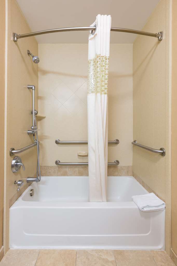 Hampton Inn Goshen Image