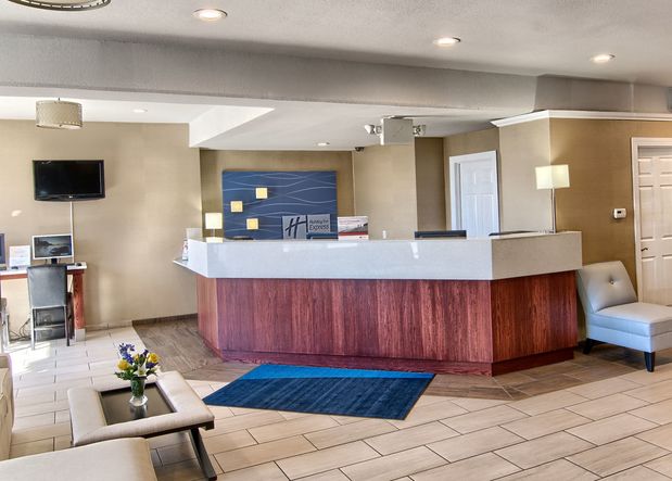 Images Holiday Inn Express Detroit-Birmingham