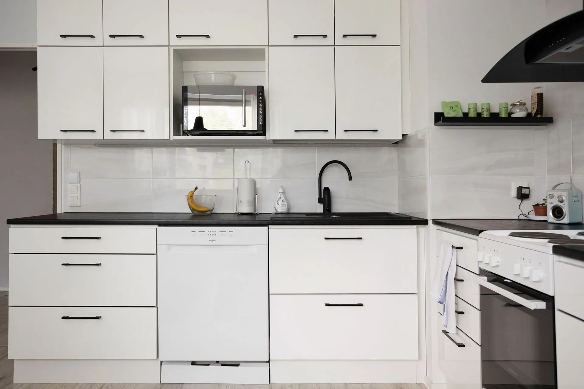 Cabinet Resurfacing