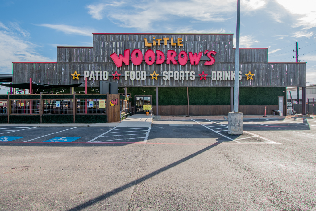 Little Woodrow's Tomball