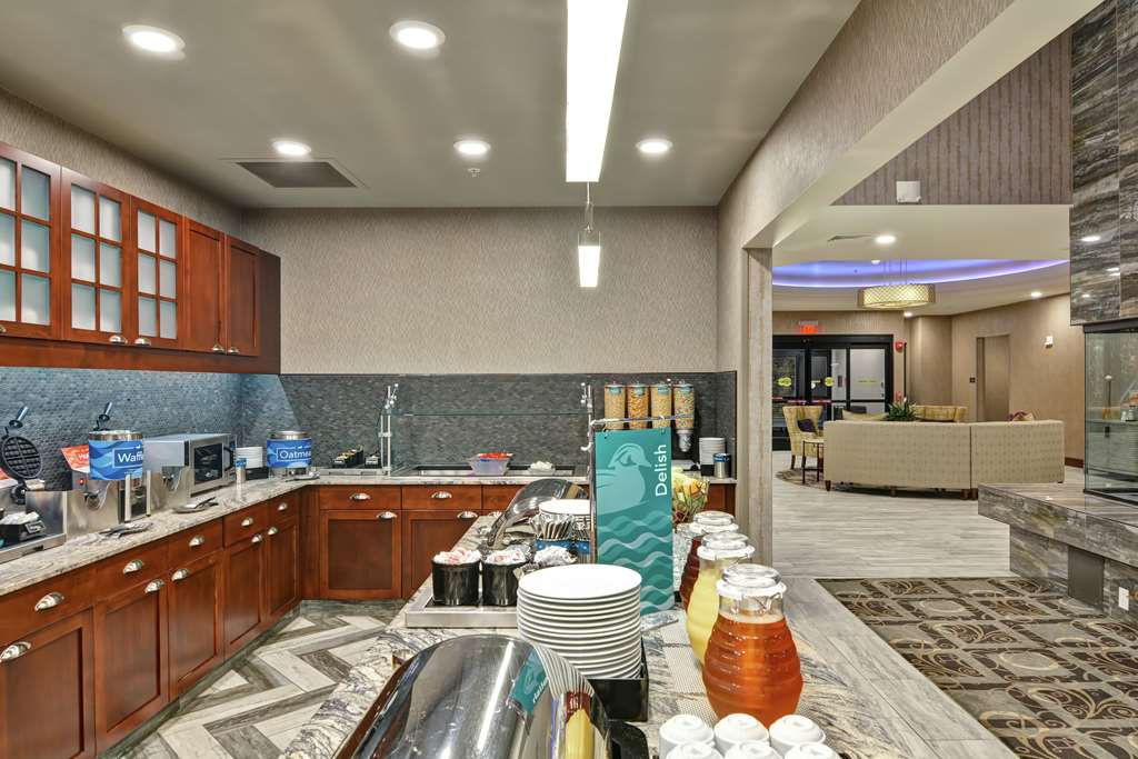 Homewood Suites By Hilton New Hartford Utica Image