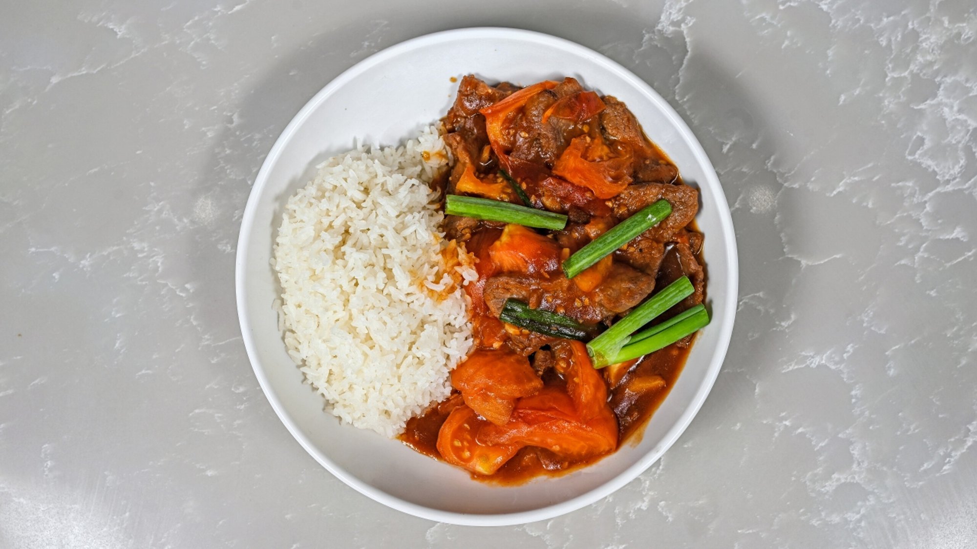 (S) Beef with Tomatoes Over Rice 番茄牛肉饭