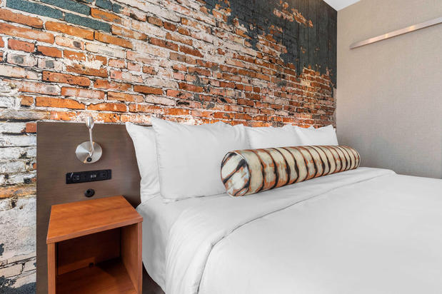 Images Cambria Hotel Omaha Downtown