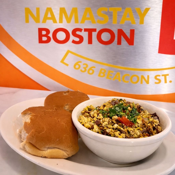 Egg Bhurji with Pav