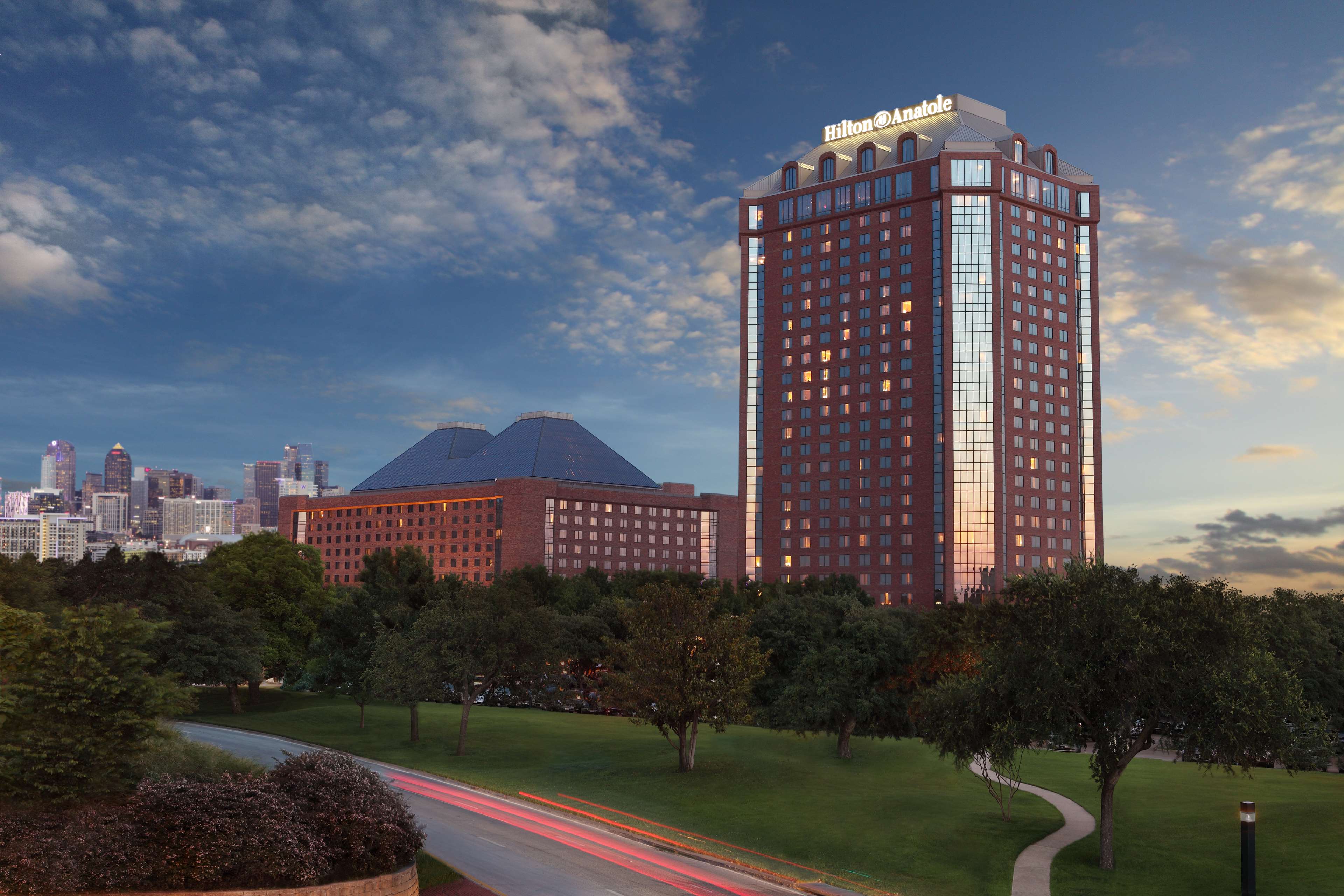 Hilton Anatole Photo