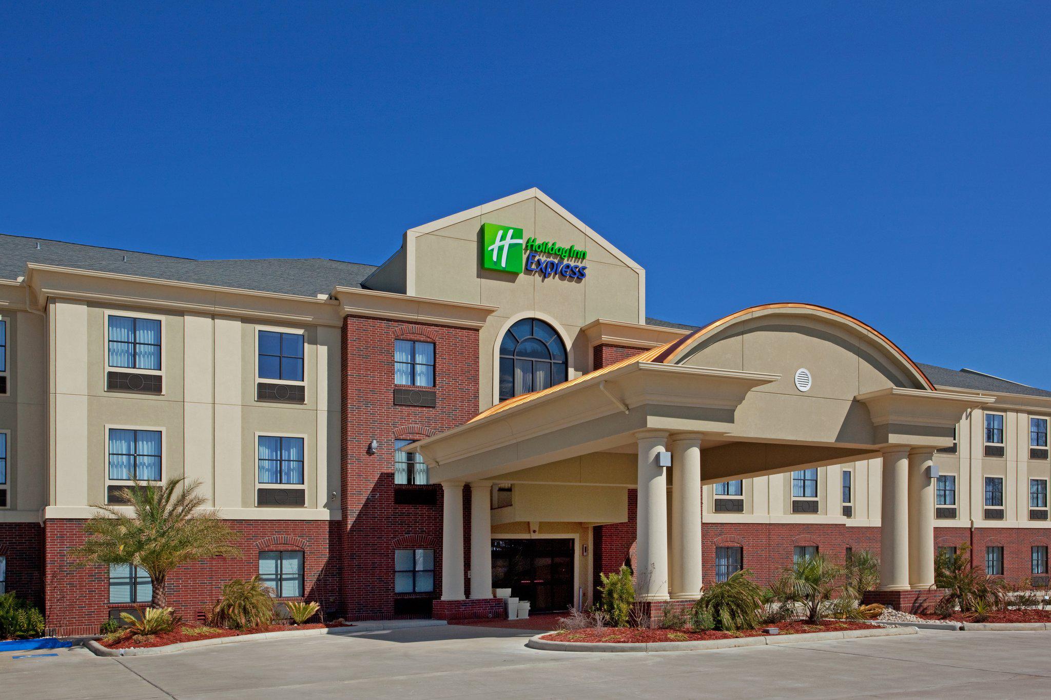 Holiday Inn Express & Suites Vidor South Photo