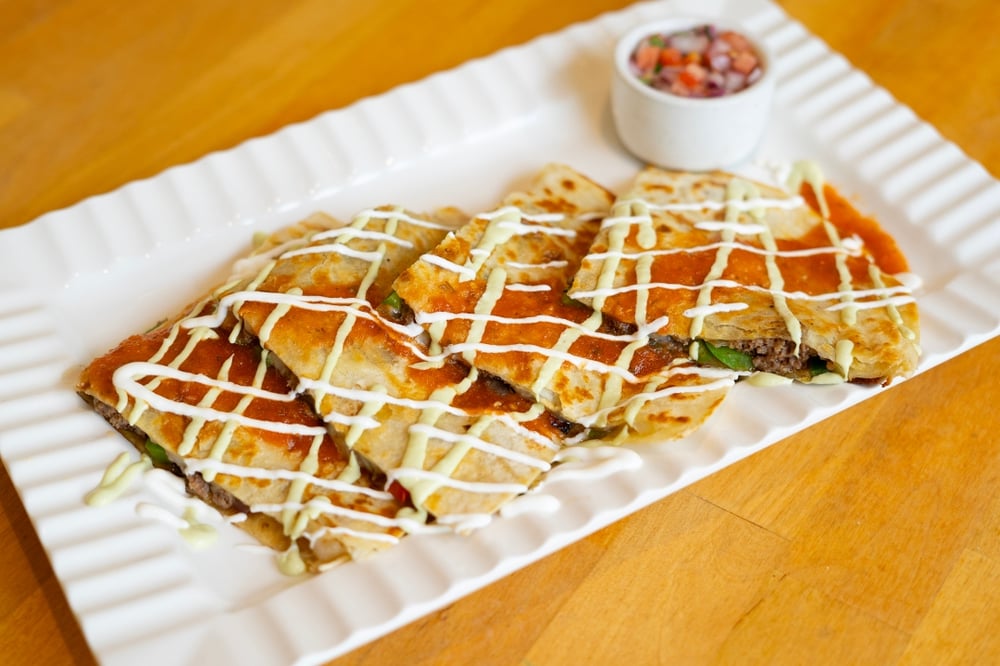 (L) Pizza Mexicana