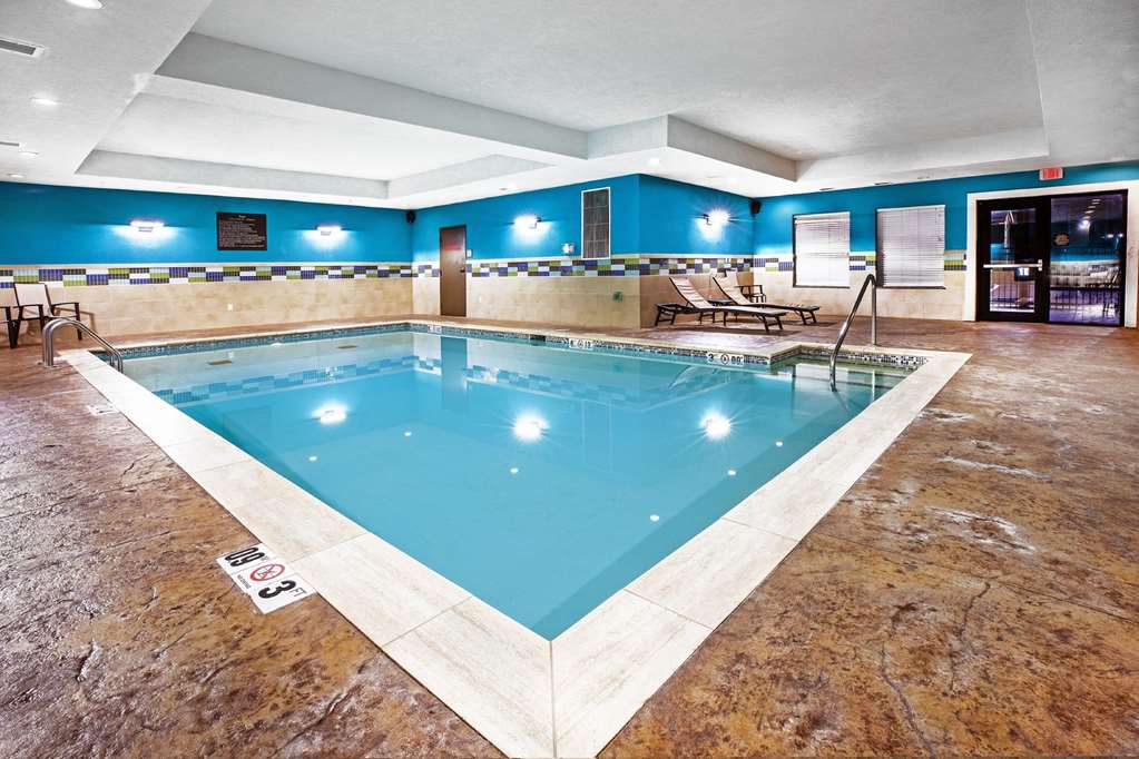 Hampton Inn & Suites Claremore Image