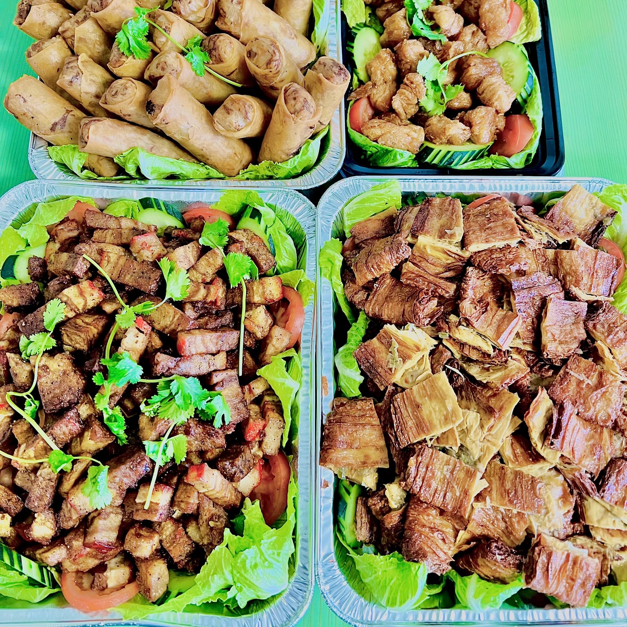 CS. Party Small Tray (Khay Nhỏ)