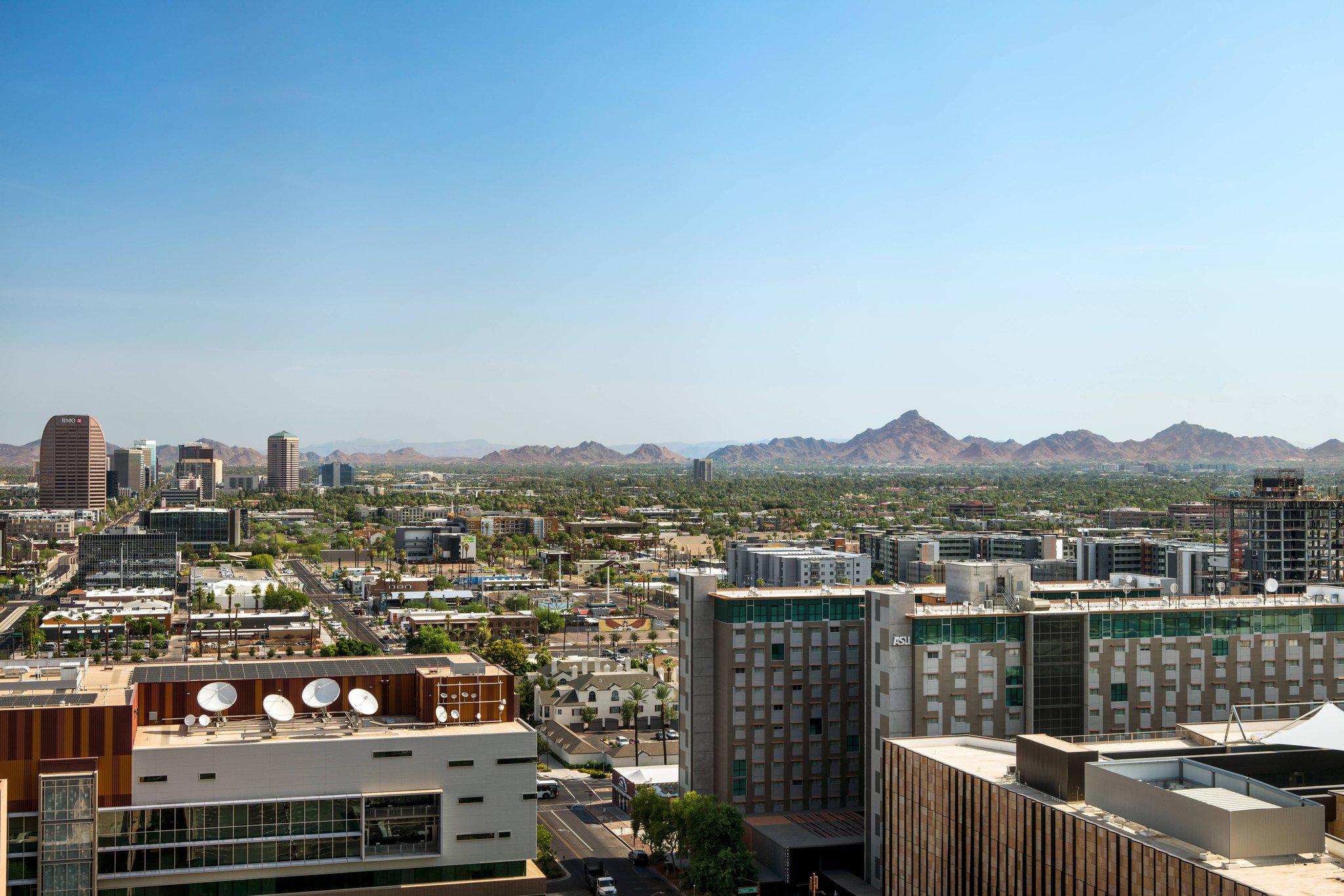 The Westin Phoenix Downtown Photo