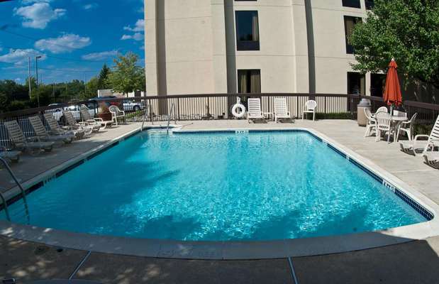Images Hampton Inn Philadelphia-International Airport
