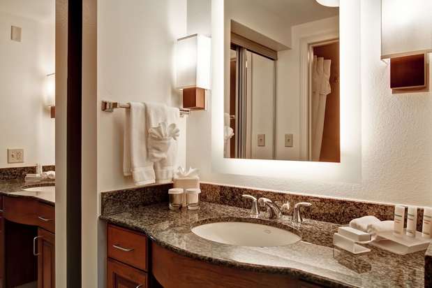 Images Homewood Suites by Hilton Omaha-Downtown