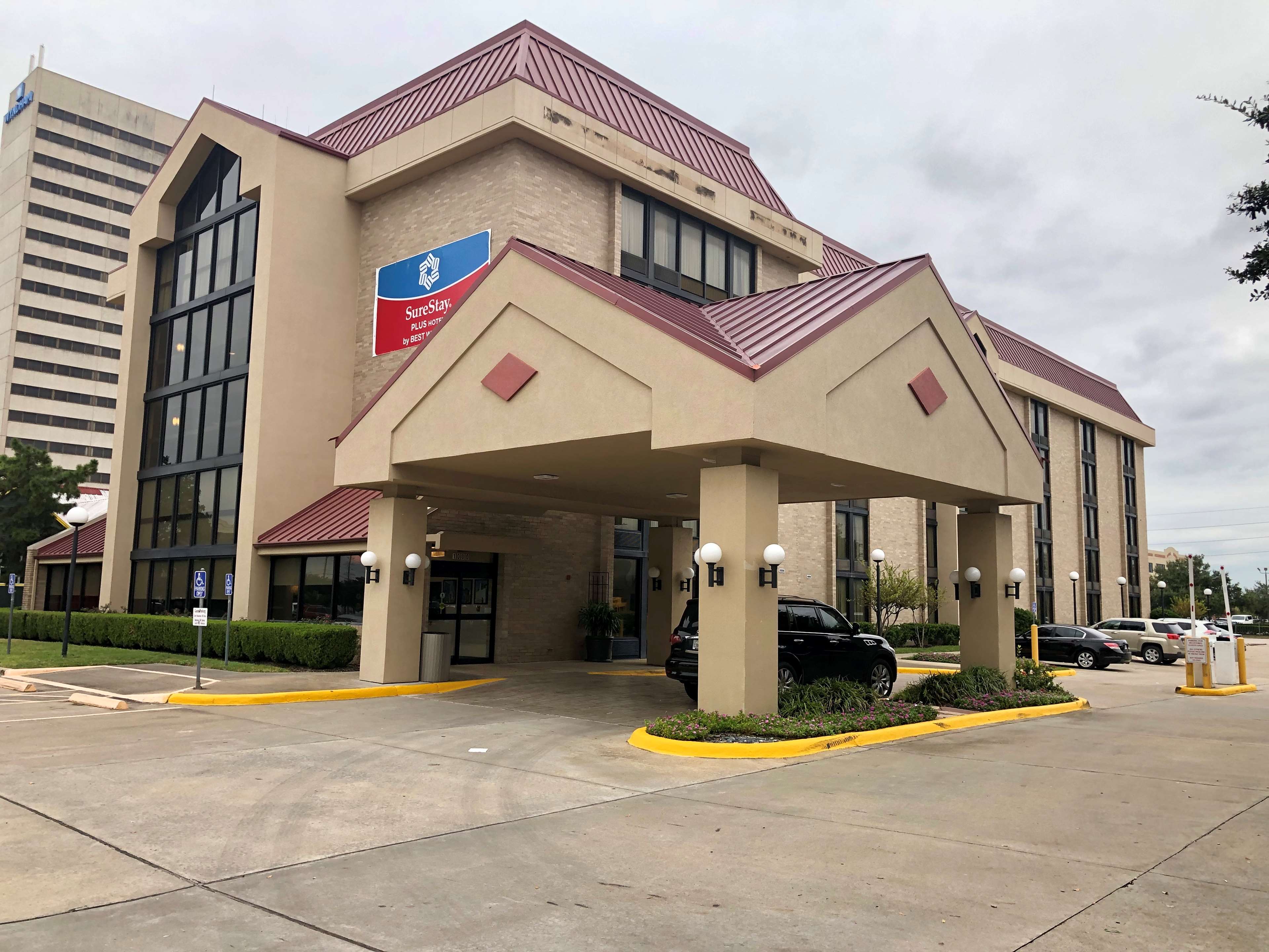 SureStay Plus Hotel by Best Western Houston Energy Corridor Photo