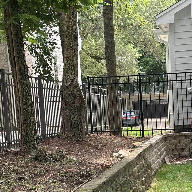 Top Rail Fence Naperville Image