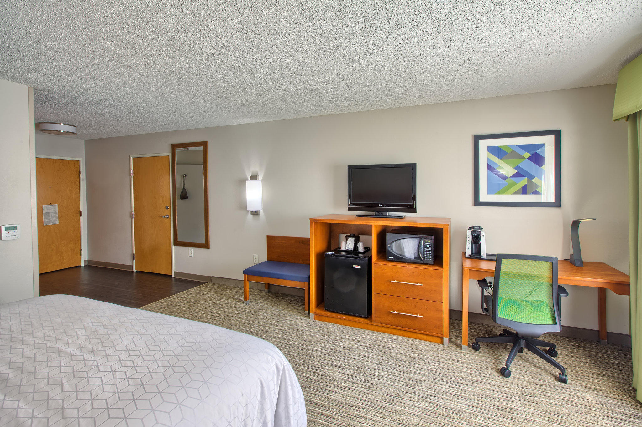 Holiday Inn Express & Suites Raleigh North - Wake Forest Photo