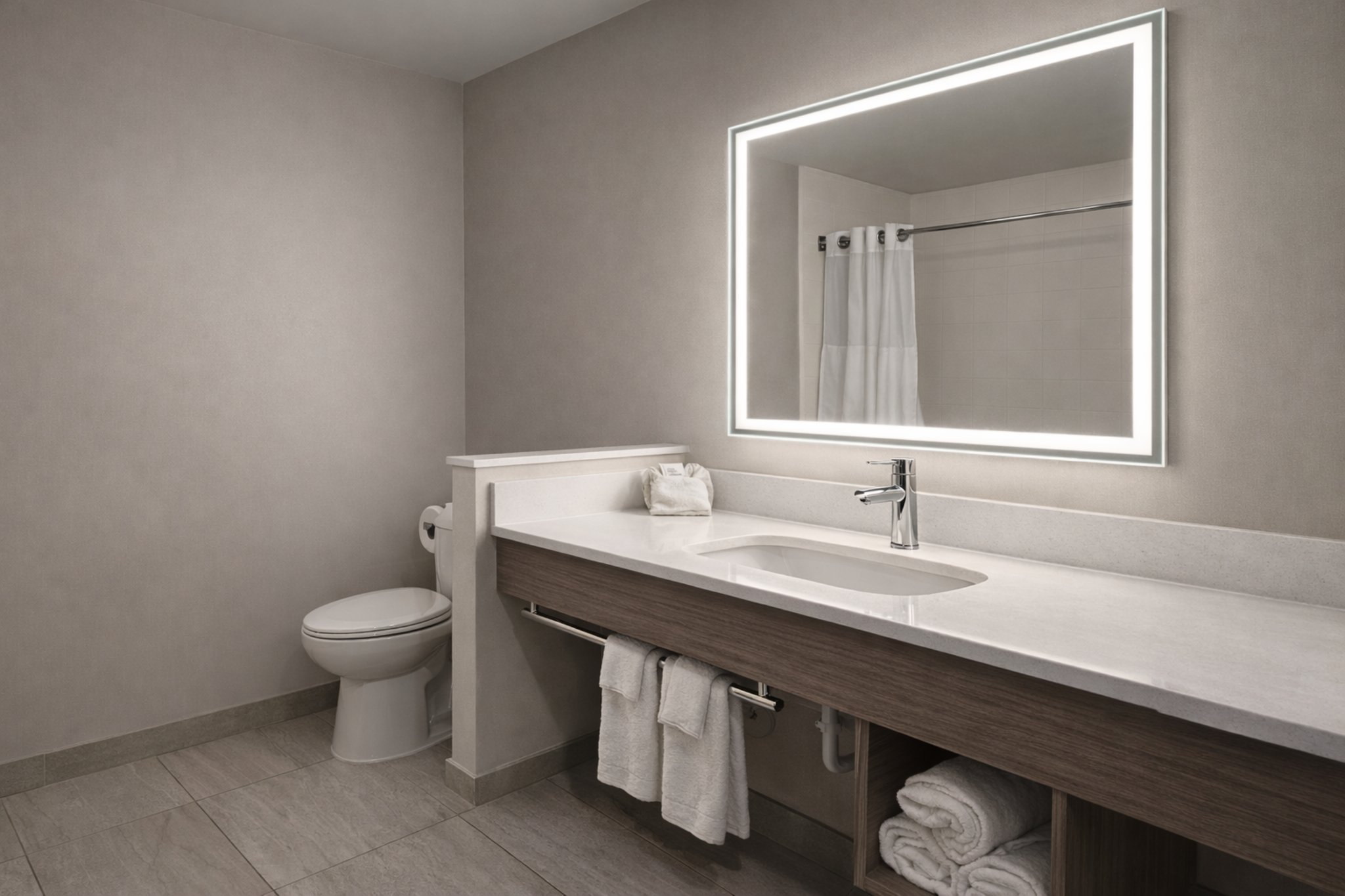 Holiday Inn Express & Suites St. Paul - Woodbury by IHG Image