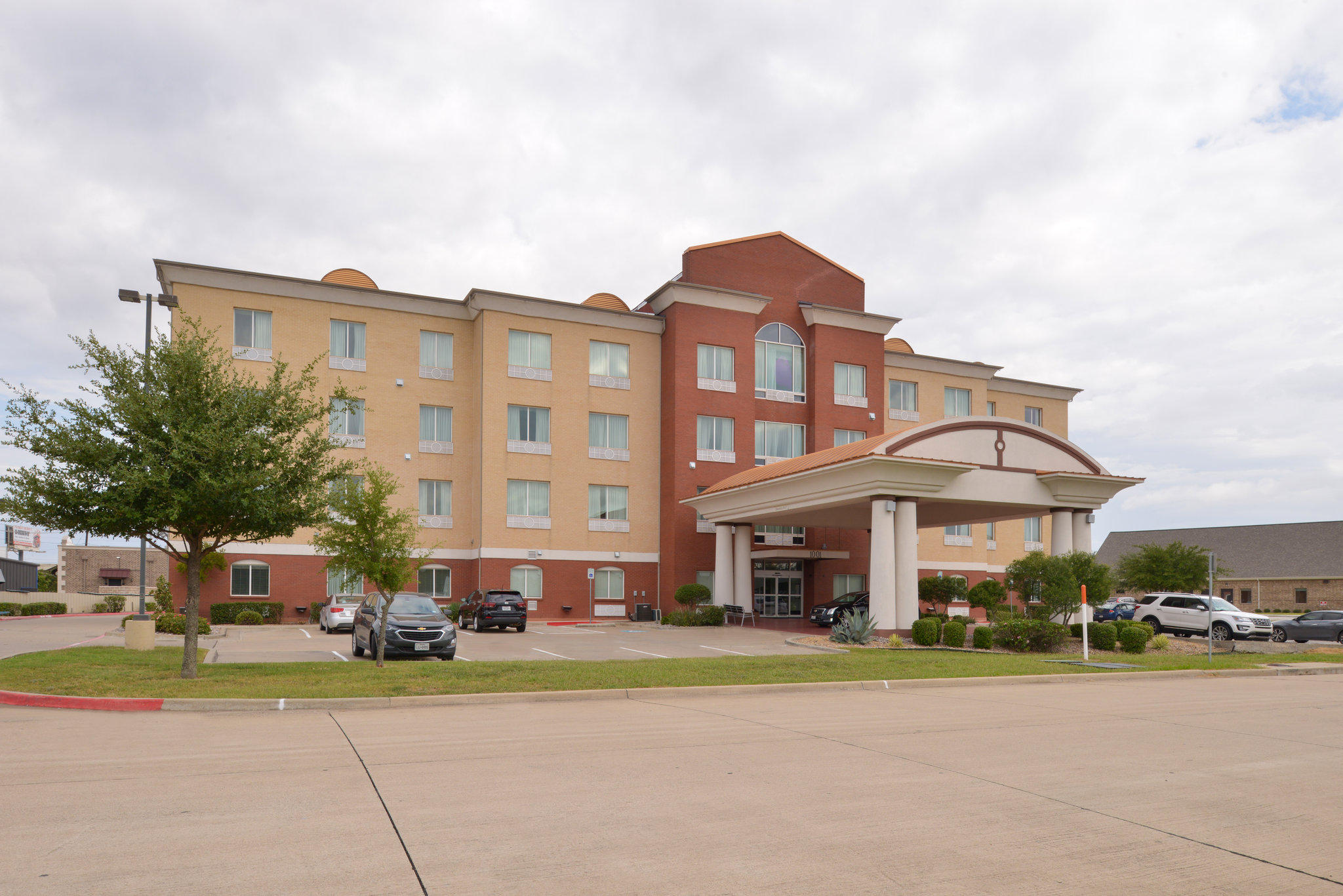 Holiday Inn Express & Suites Royse City - Rockwall Photo