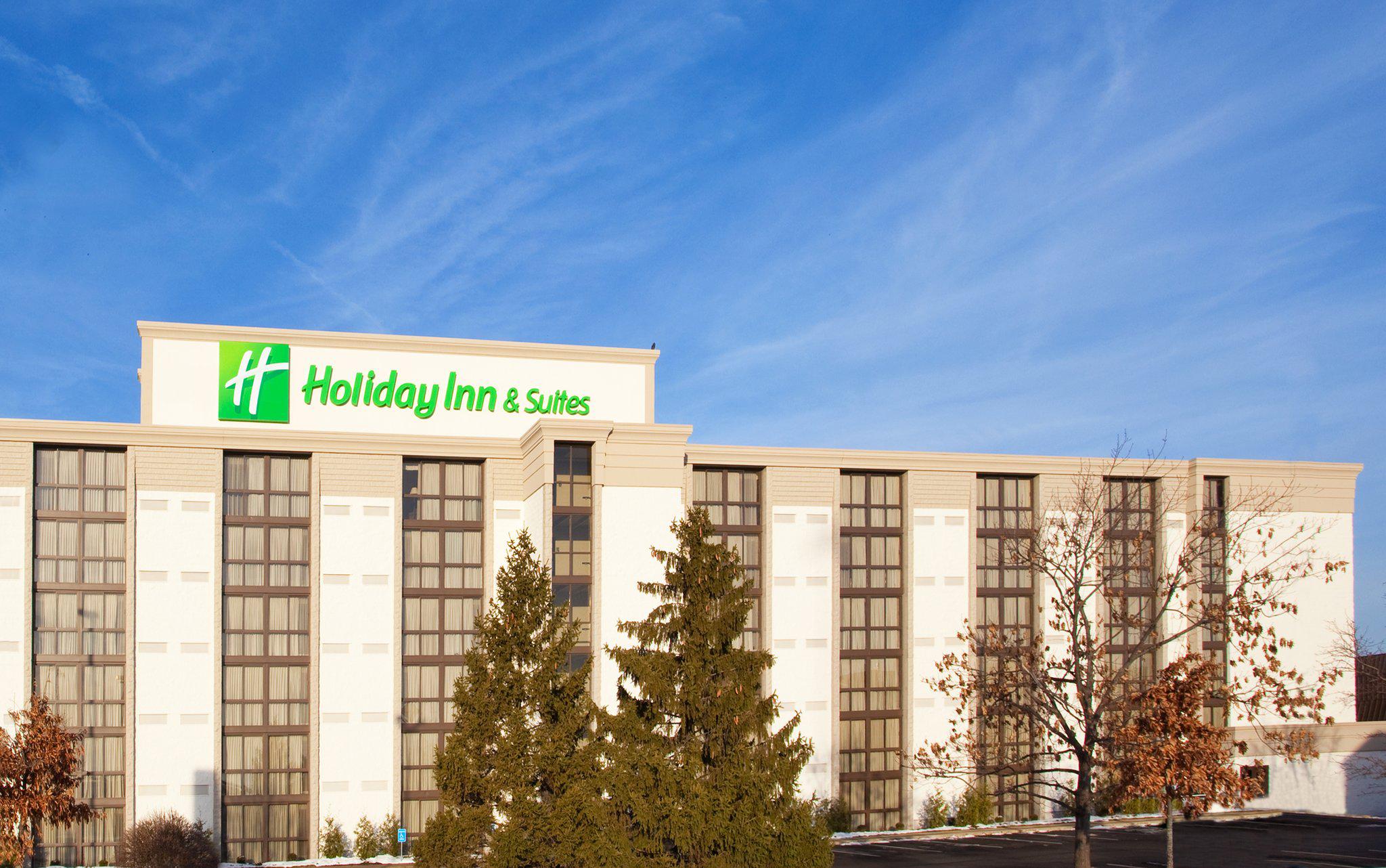 Holiday Inn & Suites Cincinnati-Eastgate (I-275E) Photo